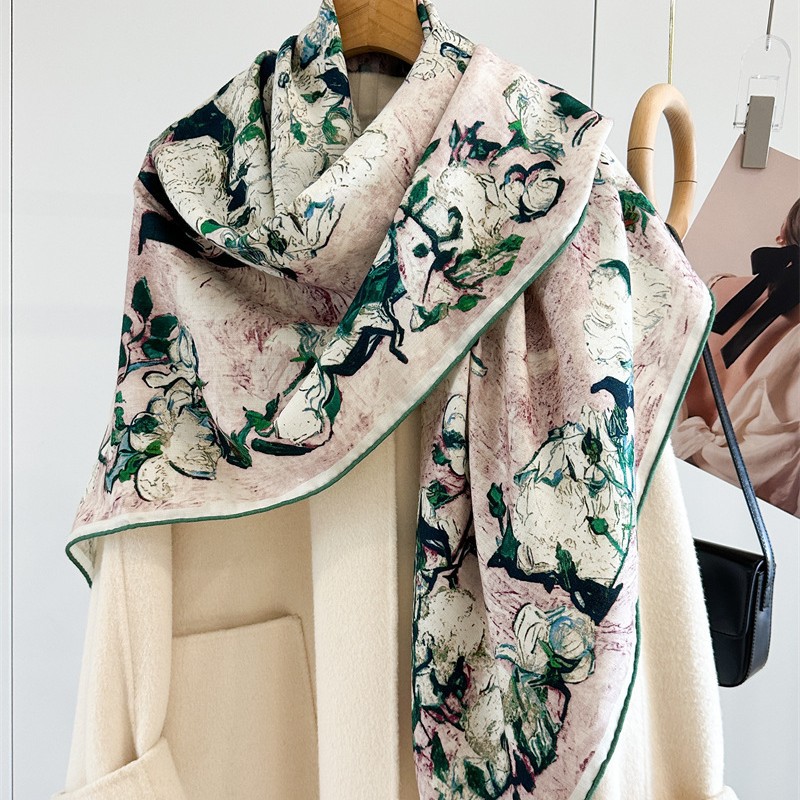 Sciarpa di Lusso 135x135cm in  - Shawl Wrap Winter recensione e prezzo