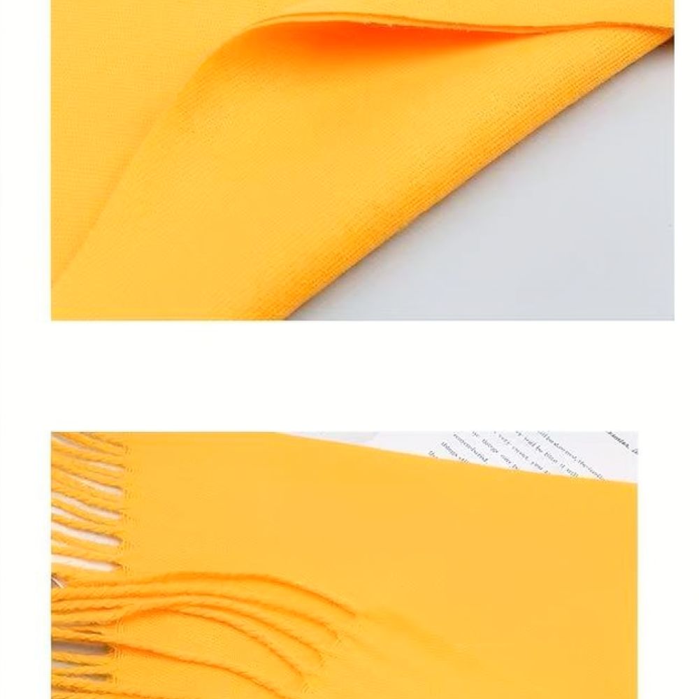 Sciarpa in raso giallo persona - Shawl Wrap Winter recensione e prezzo
